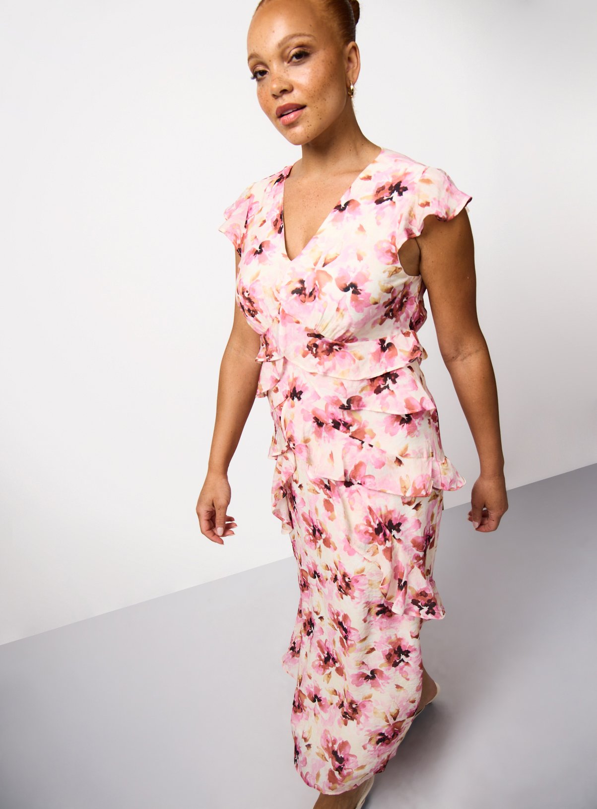 Pink Floral Print Ruffle Detail Midaxi Waisted Dress 16 - Image 2 thumbnail